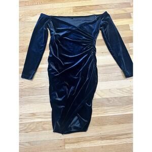 Black Off-the-Shoulder Long-Sleeved Dress